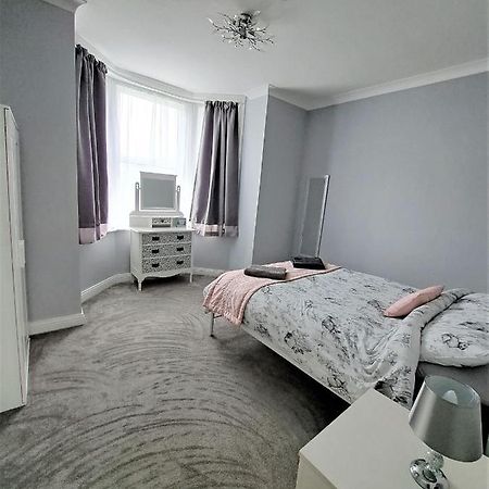 Large Flat Quite Location Modern And Well Equipped Lejlighed Swanage Eksteriør billede