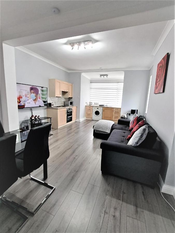 Large Flat Quite Location Modern And Well Equipped Lejlighed Swanage Eksteriør billede