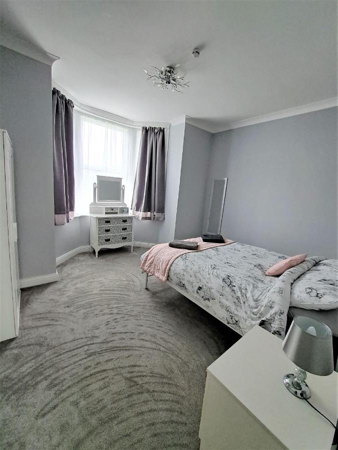 Large Flat Quite Location Modern And Well Equipped Lejlighed Swanage Eksteriør billede